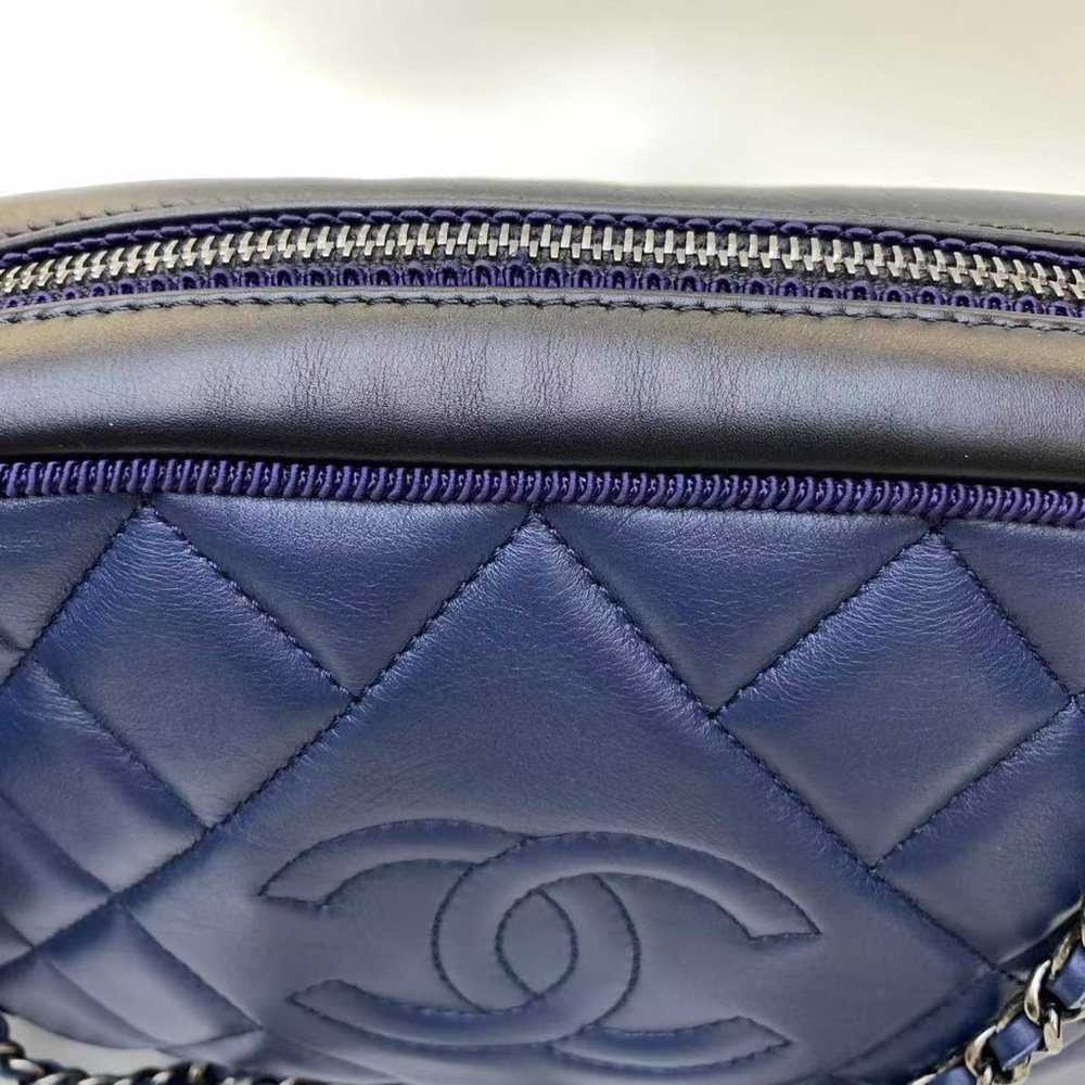 SOLD‼️Authentic Chanel small Ballerine Camera Case - Picture 7 of 16